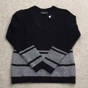 Banana Republic Italian Yarn V-neck Sweater